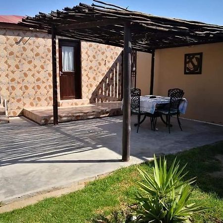 Skippers Backpackers Cc Walvis Bay Dış mekan fotoğraf