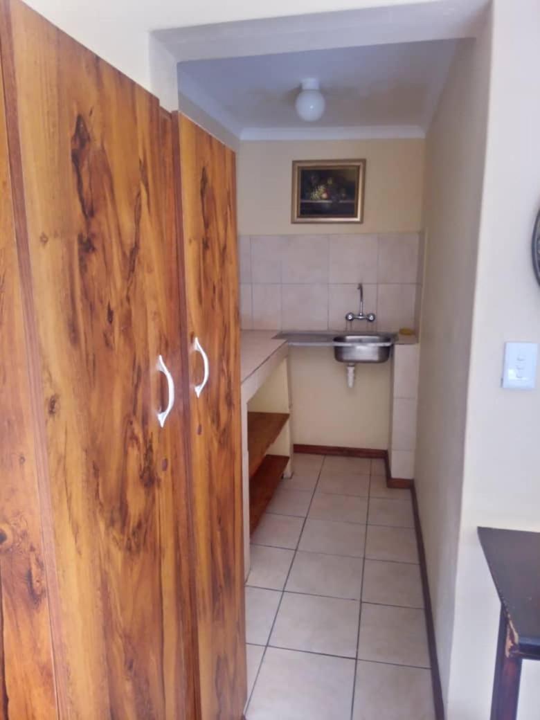 Skippers Backpackers Cc Walvis Bay Dış mekan fotoğraf