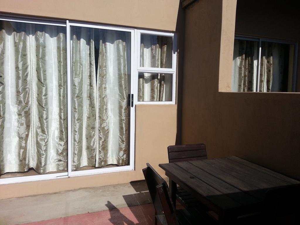 Skippers Backpackers Cc Walvis Bay Dış mekan fotoğraf
